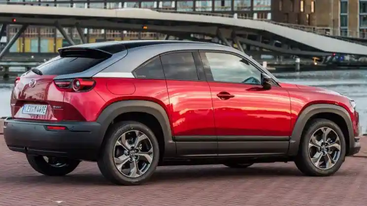 Foto - Perkenalkan, MX-30, Mobil Hybrid Pertama Mazda