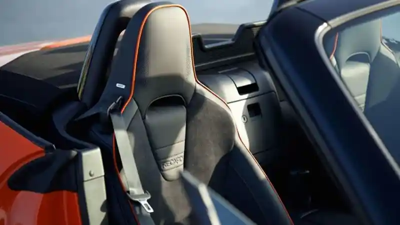 Foto - Mazda MX-5 30th Anniversary Edition Dibanderol RP 500 Jutaan