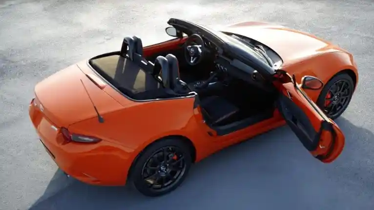 Foto - Mazda MX-5 30th Anniversary Edition Dibanderol RP 500 Jutaan