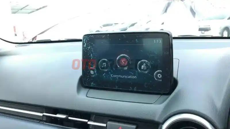 Foto - FIRST DRIVE: Mazda 2 Facelift 2019