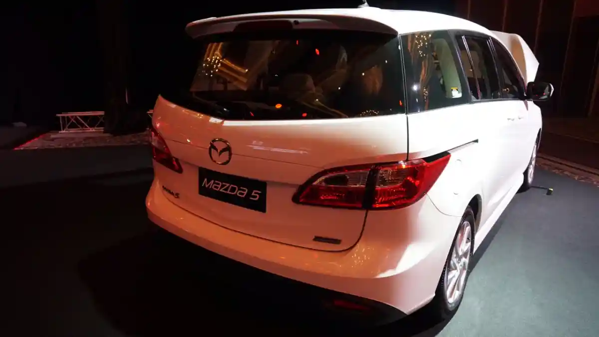 Foto - Mazda5 Hadir Kembali Dengan Teknologi SkyActiv (19 Foto)