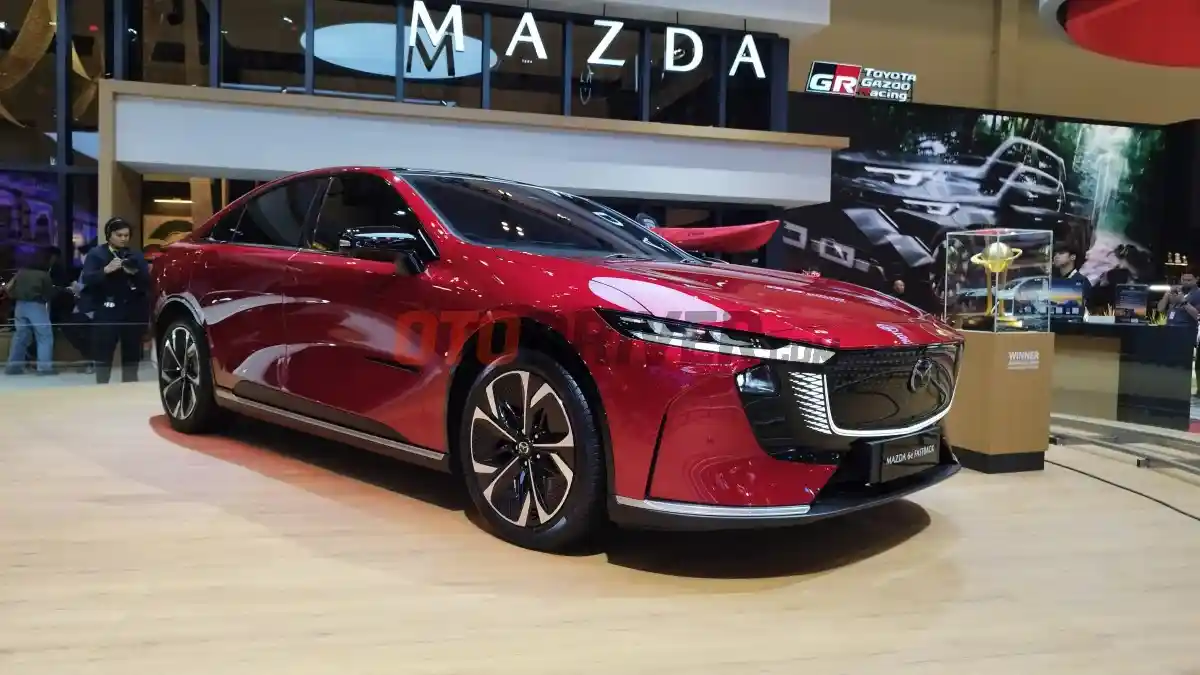 Foto - Selisih Rp19 Juta, Mazda 6e dan BYD Seal Performance Punya Karakter Berbeda