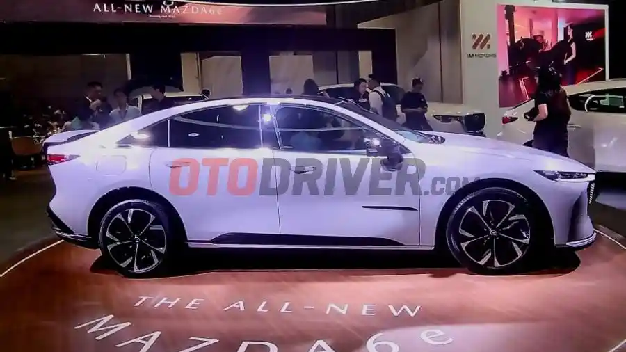 Foto - Produk Elektrifikasi Mendominasi Singapore Motorshow 2026