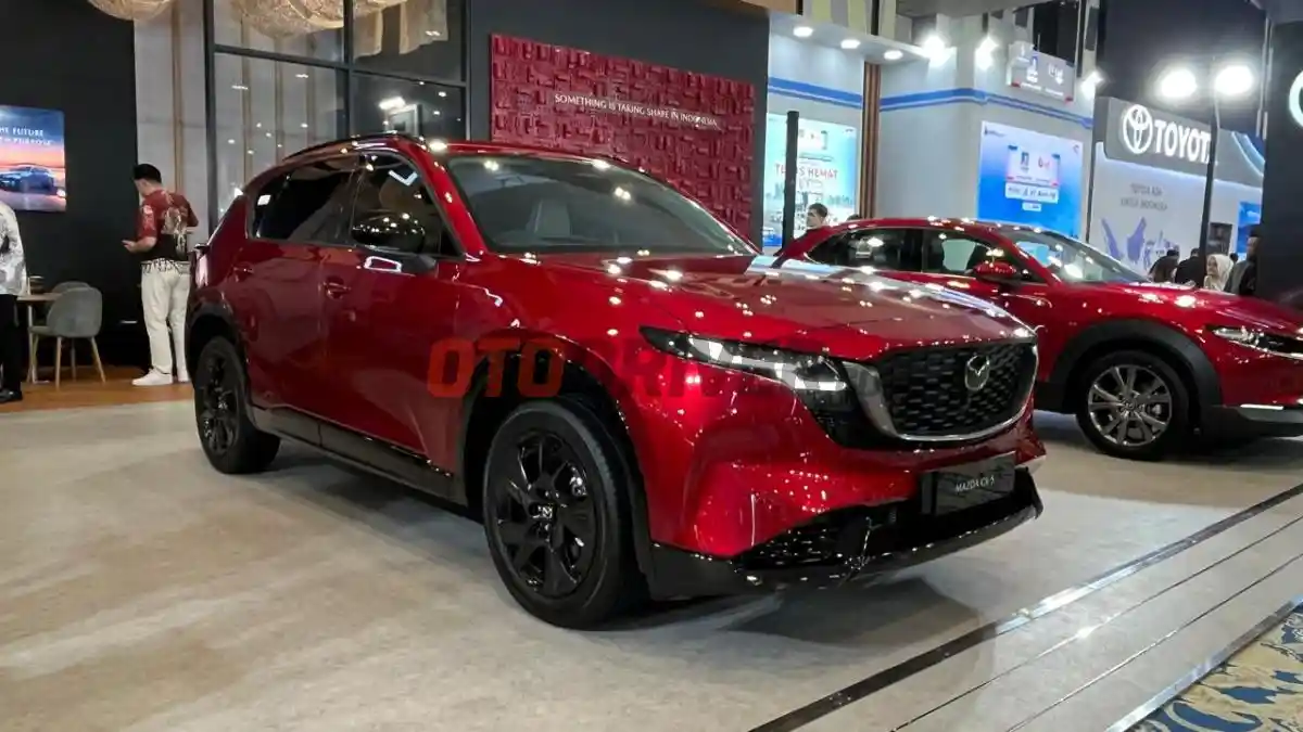 Foto - Mazda CX-30 Rakitan Lokal, CX-5 Generasi Baru Dijual Rp 500 Jutaan
