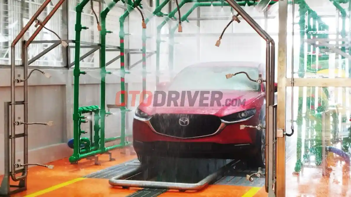 Foto - Mazda Kini Punya Pabrik di Tanah Air dan CX-30 Resmi Sandang Gelar Made In Indonesia