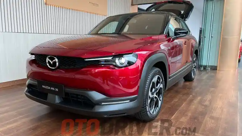 Foto - Daftar Harga MAZDA Terbaru (Oktober 2025)