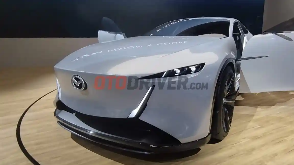 Foto - Mazda Memperkenalkan Teknologi Unik Untuk Masa Depan