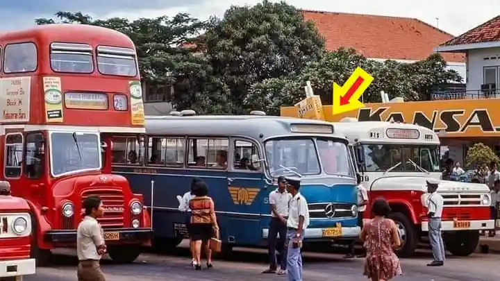 Foto - Inilah Bus Mesin Belakang Pertama Di Indonesia