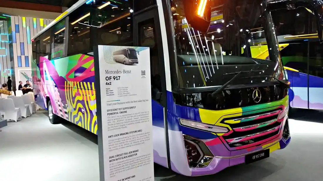 Foto - Adu Laku Sasis Bus Kuartal Pertama 2024