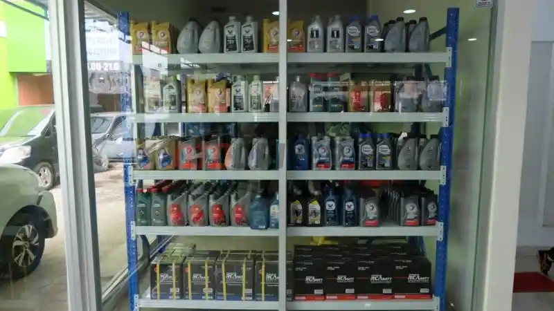 Foto - Bengkel Baru ini Menawarkan 'Ganti oli - Gratis Perawatan'