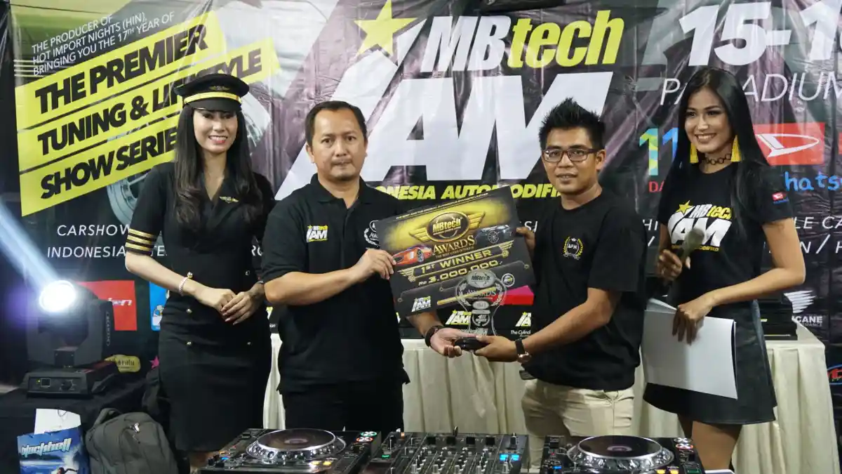 Foto - Interiornya Menarik, 3 Mobil di Medan Ini Raih Apresiasi Tertinggi Dalam MBtech Award 