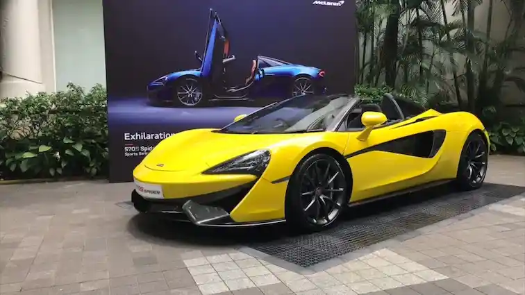 Foto - Sekjen Lamborghini Club Indonesia Komentari Supercar Atap Terbuka Untuk Jalanan Indonesia