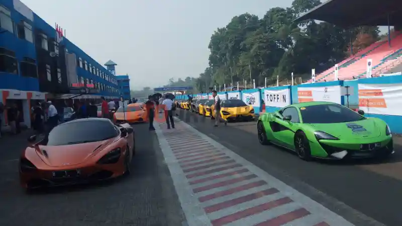 Berita - McLaren Club Indonesia Ajak Berbagai Merek Supercar Ngebut di Sentul