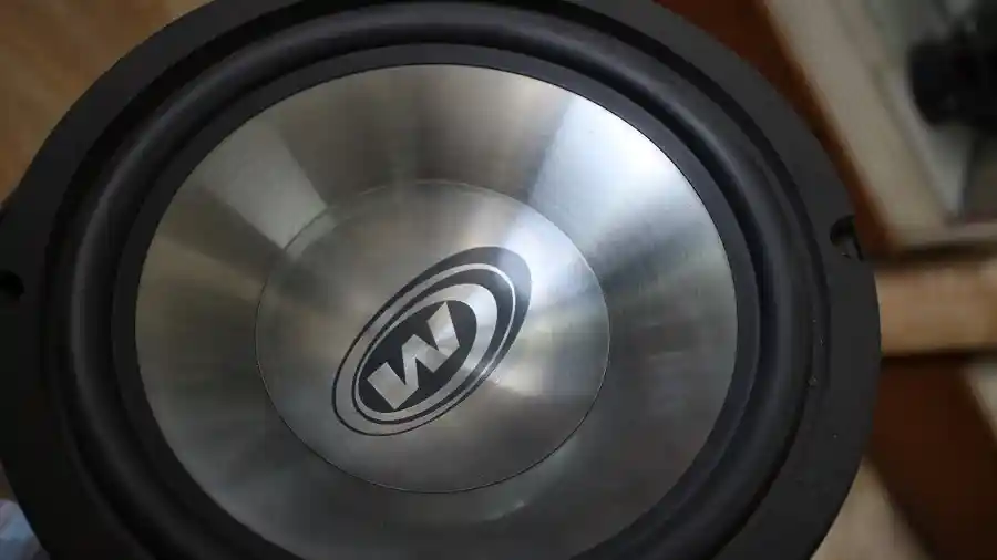 Foto - Mau Tingkatkan Head Unit? Jangan Abaikan Tweeter