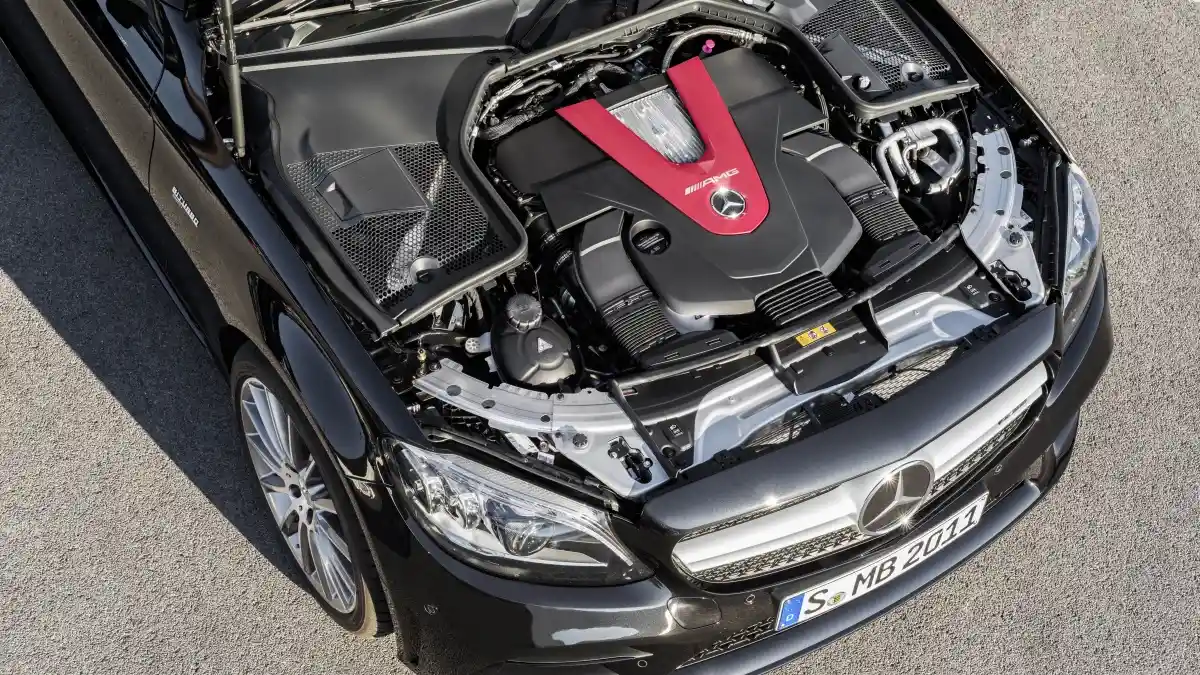 Foto - Mercedes-Benz Dan AMG Racik C-Class Facelift nan Segar