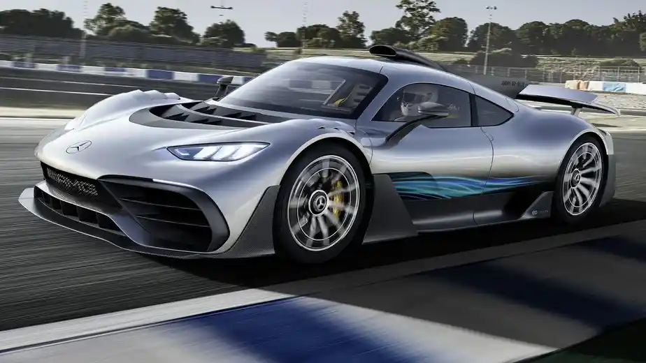 Berita - Mercedes-AMG Project One Bikin Orang Indonesia Gigit Jari