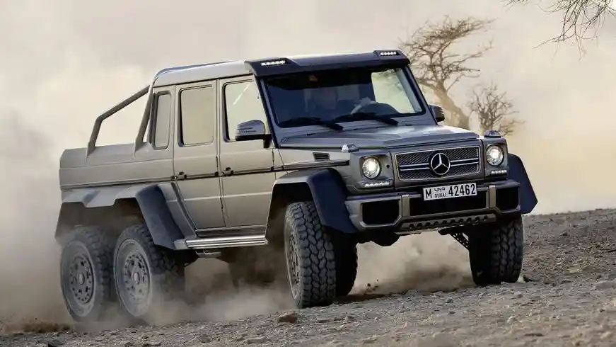 Foto - 8 Mobil Unik yang Pernah Diracik AMG. Tidak Hanya Mercedes-Benz!