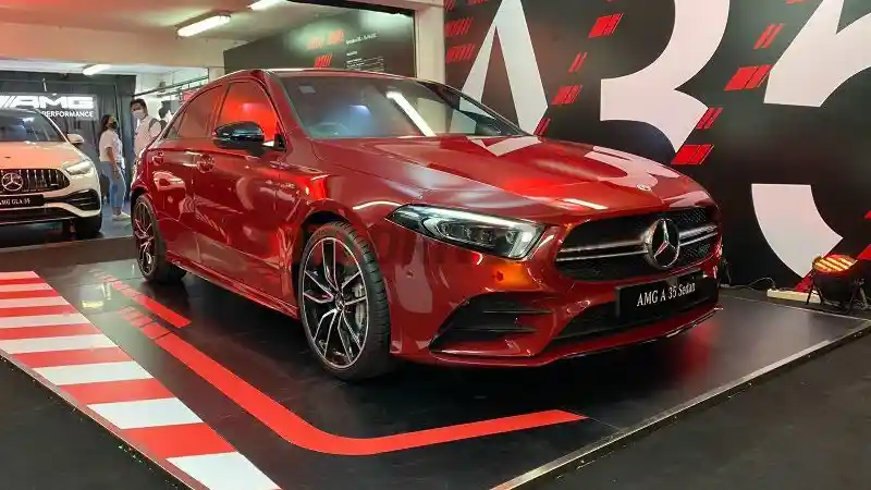 Foto - Daftar Harga MERCEDES-BENZ Terbaru (April 2022)