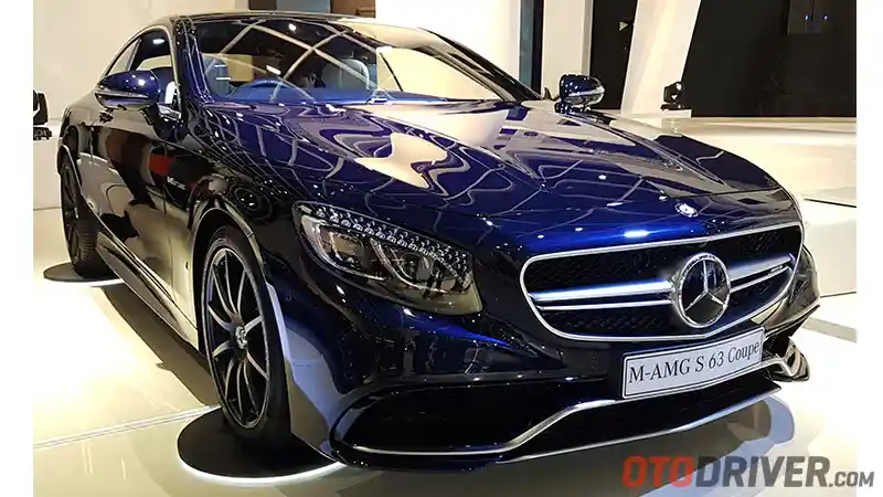 Foto - Mercedes-AMG S 63 Coupe dan SL 400 Resmi Meluncur. Harganya 'Menakutkan'