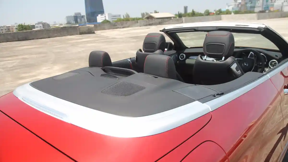 Foto - FIRST DRIVE: Mercedes-Benz AMG C43 2017