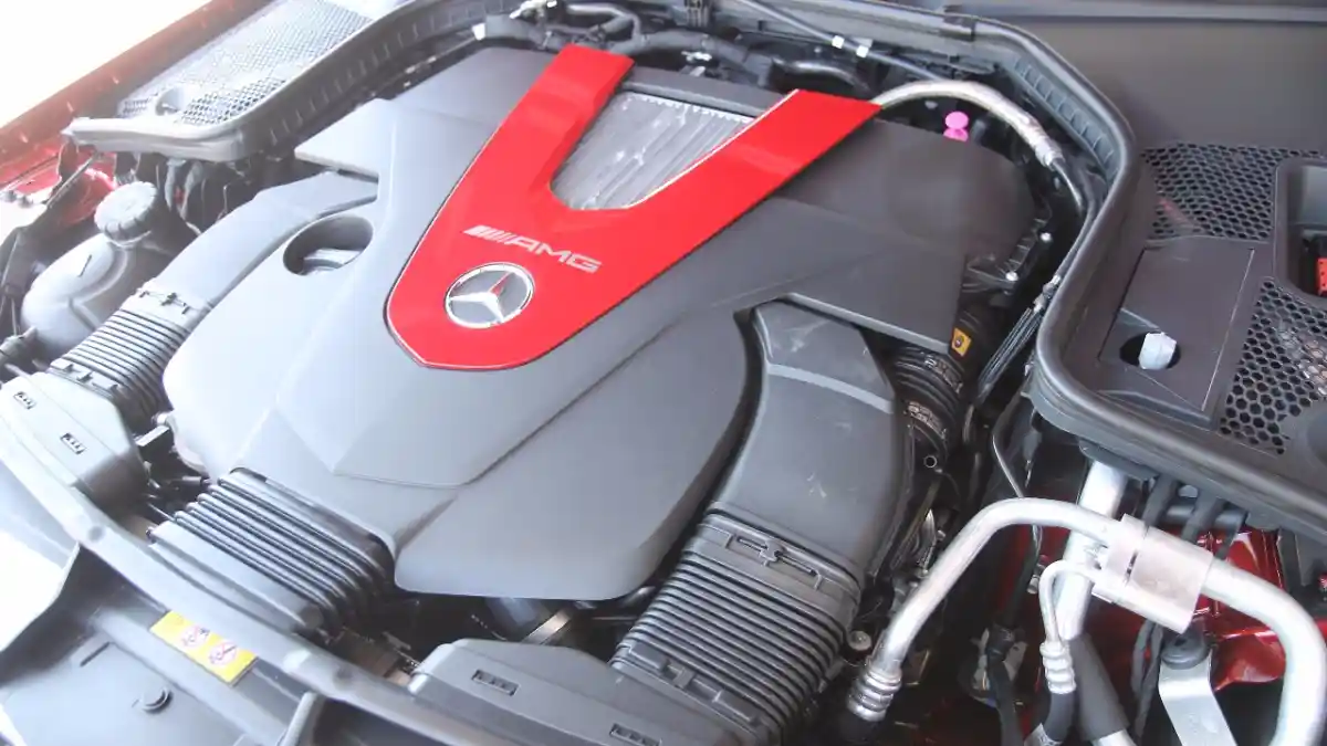 Foto - FIRST DRIVE: Mercedes-Benz AMG C43 2017