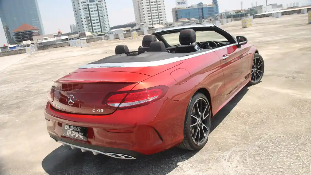 Foto - FIRST DRIVE: Mercedes-Benz AMG C43 2017