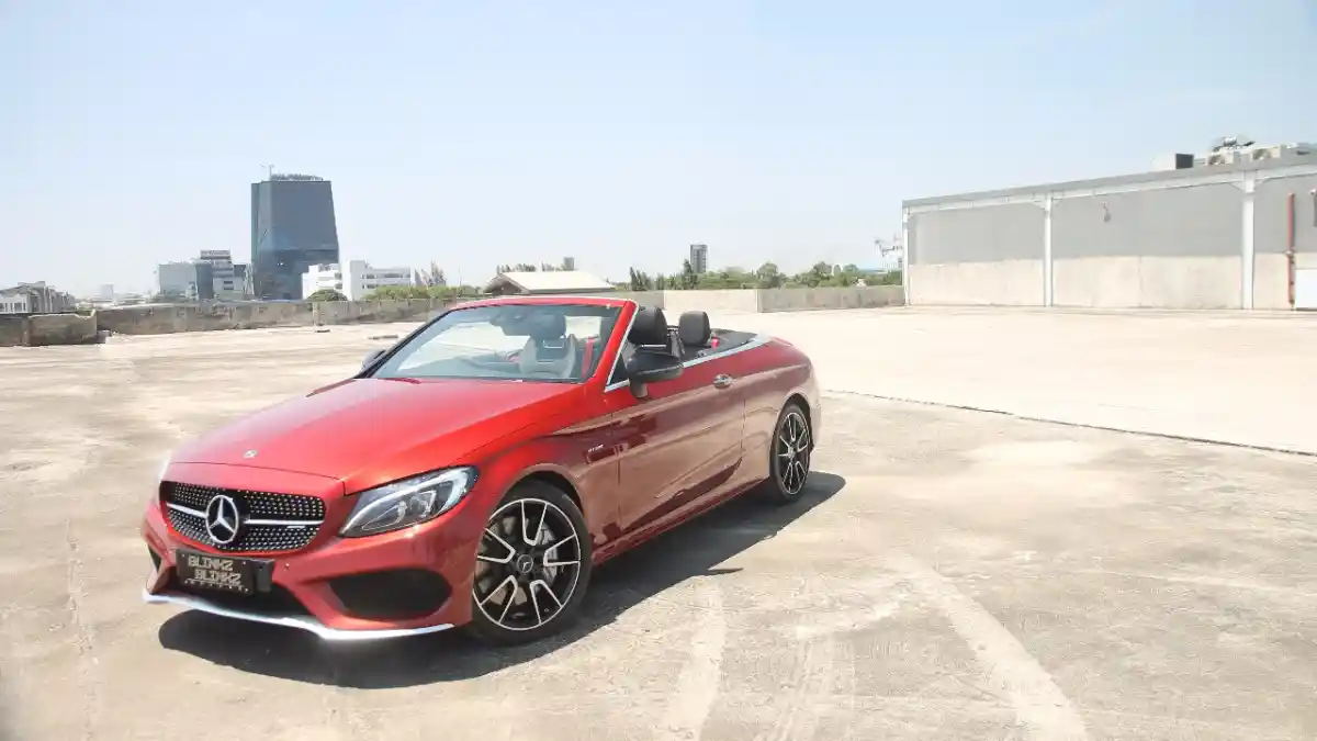 Foto - FIRST DRIVE: Mercedes-Benz AMG C43 2017