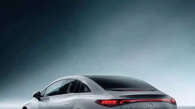 Foto - Inilah Mobil Listrik Mercedes-Benz Terbaru, EQE