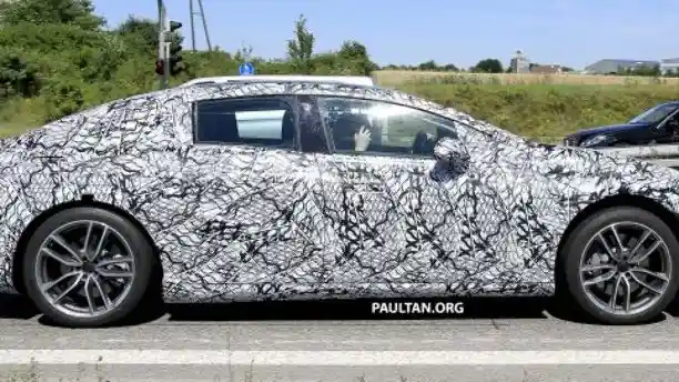 Foto - Mercedes-Benz Siapkan Mobil Listrik Selevel S-Class