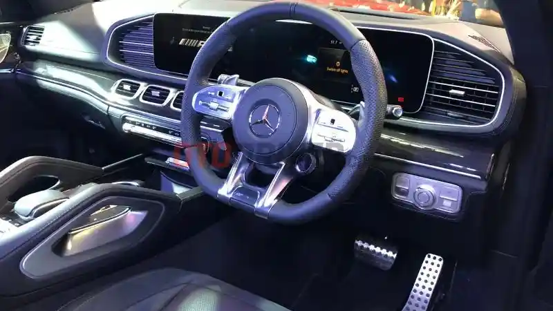 Foto - Mercedes-AMG GLE53 Mengaspal Di Indonesia