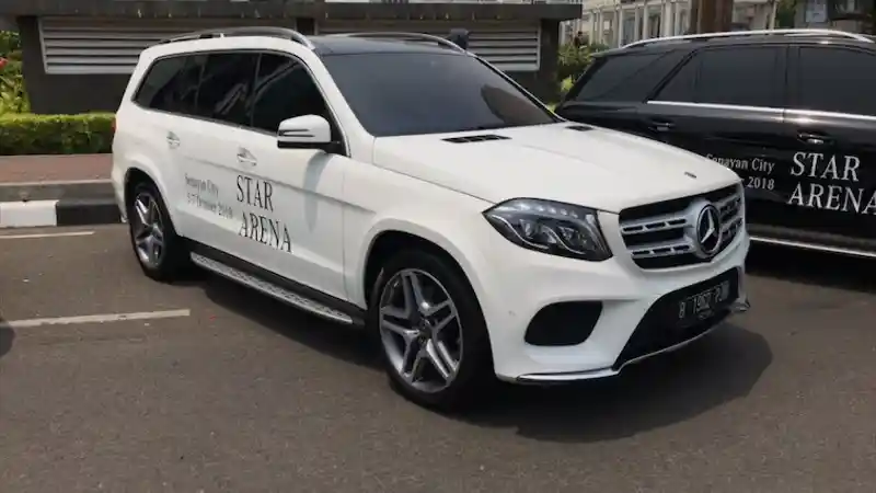 Foto - First Drive: Mercedes-Benz GLS 400 AMG Line 2018