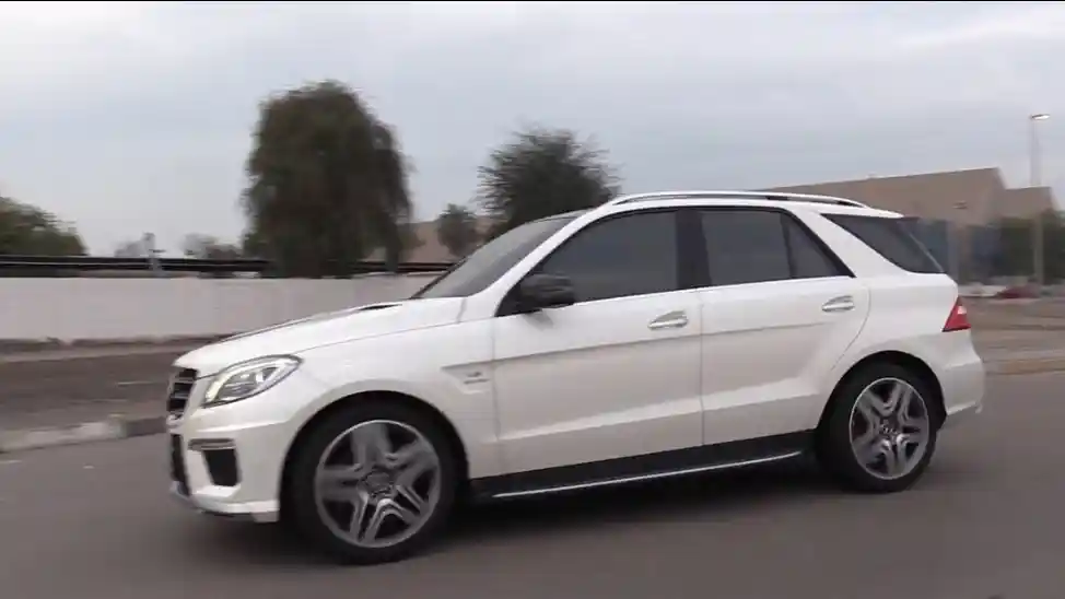Berita - VIDEO: Mercedes-Benz ML63 AMG Ini Bertenaga 900 HP! Dengarkan Suaranya