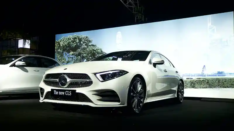 Foto - Mercedes-Benz CLS Generasi Ketiga Meluncur. Berapa Milyar Rupiah? 