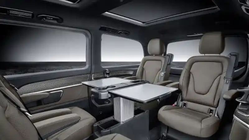 Foto - Mercedes-Benz V-Class Facelift India Bisa Pijat Punggung Penumpang