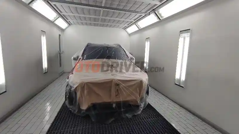 Berita - Segini Biaya Cat Ulang Satu Panel Mobil Mercedes-Benz