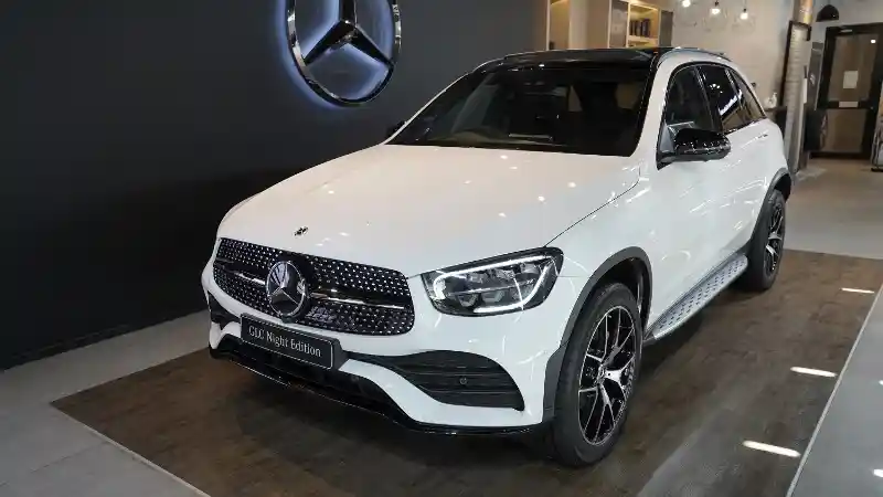 Berita - Mercedes-Benz GLC Night Edition Resmi Meluncur, Harga Rp 1,130 Miliar