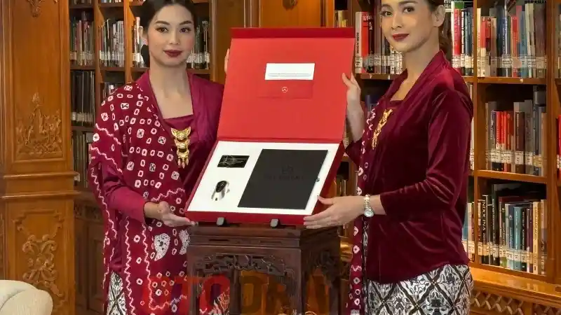 Foto - Hanya Ada 60 Unit di Indonesia, Mercedes-Benz Resmi Jual S-Class President Edition