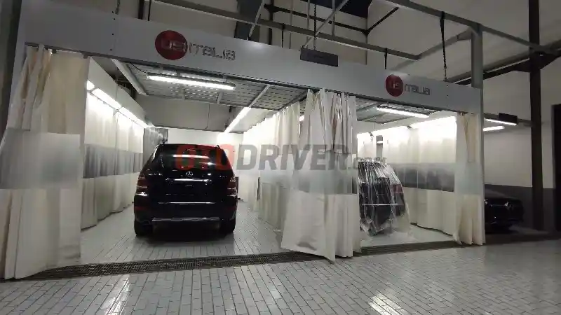 Foto - Segini Biaya Cat Ulang Satu Panel Mobil Mercedes-Benz