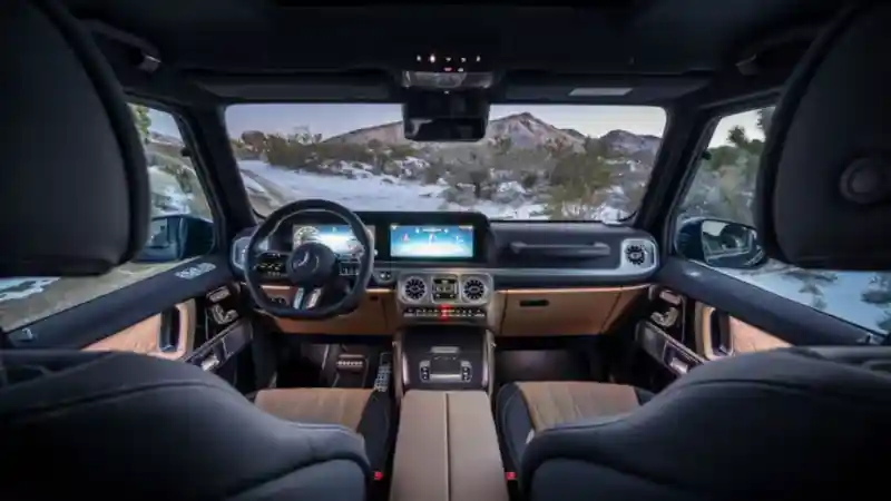 Foto - Mercedes-Benz G-Class Versi Terbaru Rilis, Masih Pertahankan Desain Ikoniknya