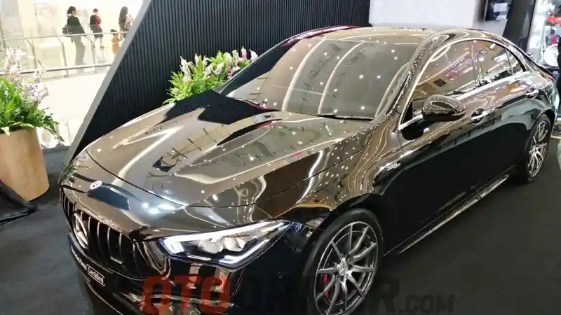 Foto - Mercedes-Benz Indonesia Rilis Dua SUV Unggulannya