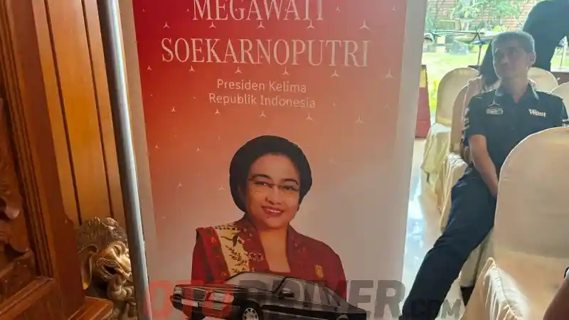 Foto - Melihat Mobil Mercedes-Benz Presiden Indonesia Dari Masa ke Masa