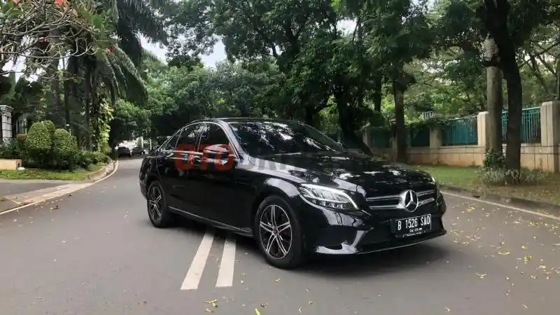 Foto - Avantgarde, Tipe Entry Level Yang Dulunya Kasta Atas Mercedes-Benz