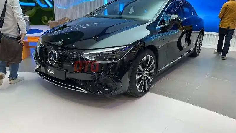 Berita - Selain EQS, Mercedes-Benz Juga Luncurkan EQE (20 FOTO)