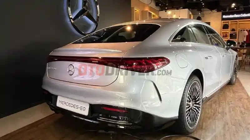 Foto - Mercedes EQS Melantai di Indonesia, Jadi EV dengan Jarak Tempuh Terjauh