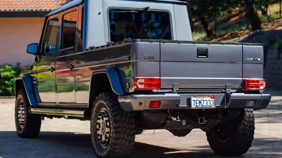 Foto - Cukup Unik Ubahan SUV Mercedes-Benz Menjadi Pikap Double Cabin