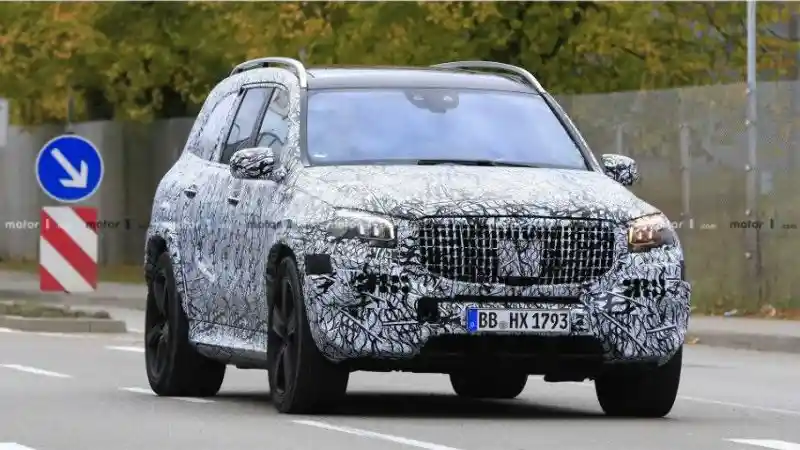 Foto - Mercedes-Maybach Ketahuan Sedang Persiapkan SUV Ultra Mewah