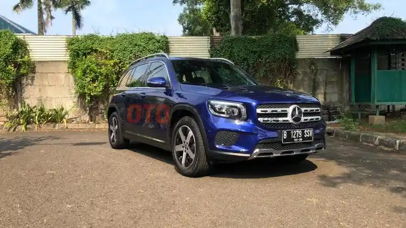Komparasi - Komparasi Dimensi Dan Mesin Mercedes-Benz GLB dan BMW X1