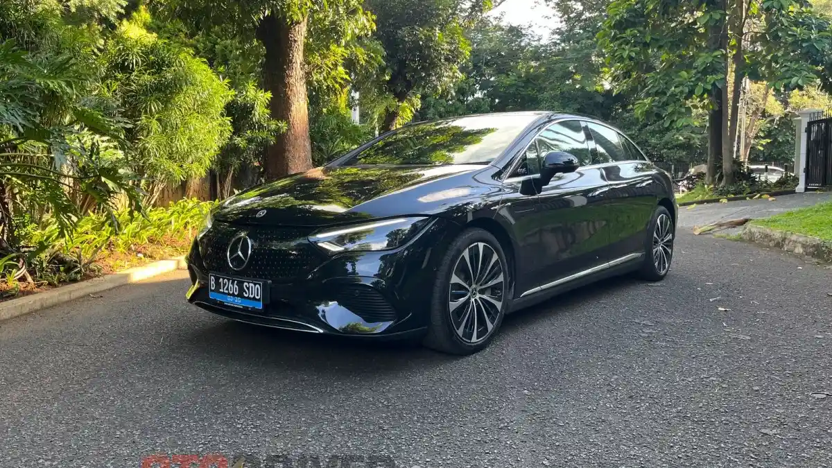 Foto - Mercedes-Benz EQE 350+, EV Mewah Nan Nyaman Untuk Liburan