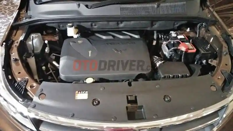 Foto - Servis Tak Kelar, Wuling Gratiskan Semua Biaya!