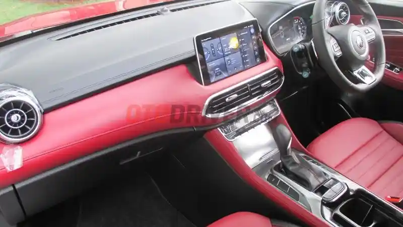 Berita - Seberapa Responsif Fitur Smart Command Di Mobil MG HS i-SMART?